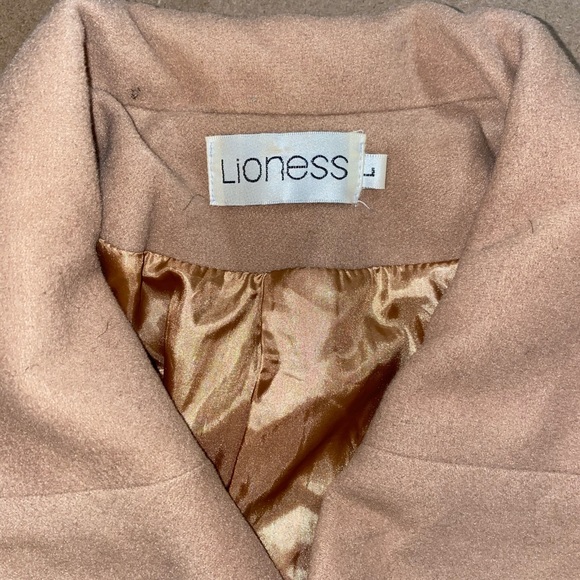Lioness Trench Coat - Picture 2 of 3